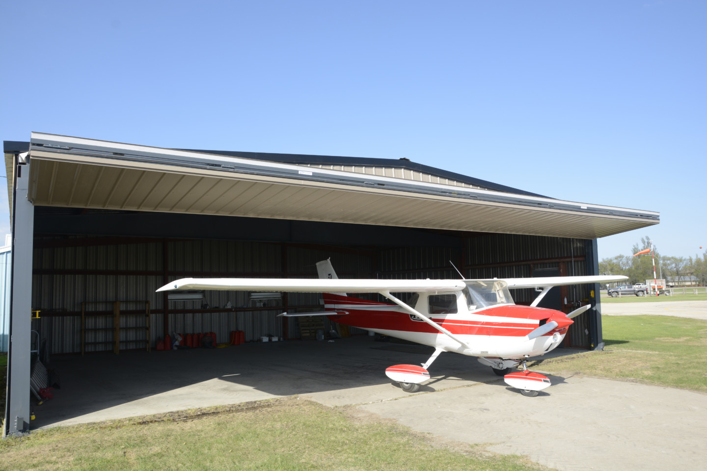 5 Things to consider when looking for a hangar door.